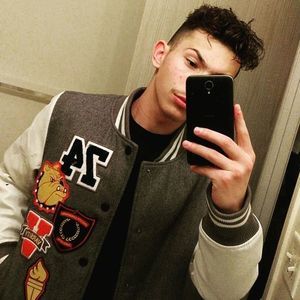 Meet your Posher, Alec